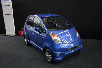 Самый дорогой вариант самого дешевого автомобиля Tata Nano LX