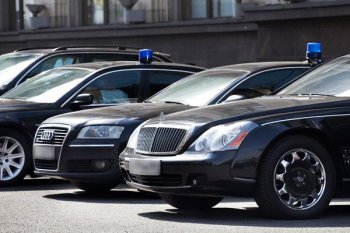 Государственные деятели теперь будут ездить за счет транспортного пособия Государственные деятели теперь будут ездить за счет транспортного пособия