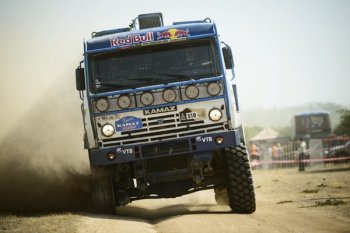 Российская команда «Камаз-мастер» получит грузовик с новым двигателем Российская команда «Камаз-мастер» получит грузовик с новым двигателем