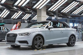 Кабриолет Audi A3 показан производителями официально