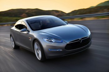 Полноприводный Tesla Model X