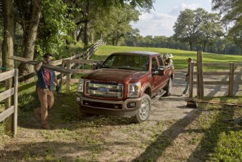 Флагманский пикап Ford F-450 получил плановое обновление Флагманский пикап Ford F-450 получил плановое обновление