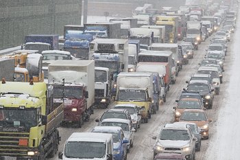 Грузоперевозки и пробки на дорогах