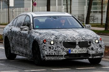 BMW «седьмой» серии в объективах фотокамер
