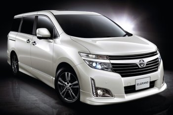 Обновленная версия Nissan Elgrand