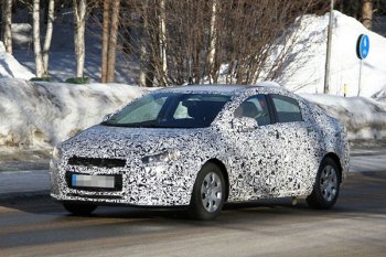 Второе поколение Chevrolet Cruze проходит зимние тесты Второе поколение Chevrolet Cruze проходит зимние тесты