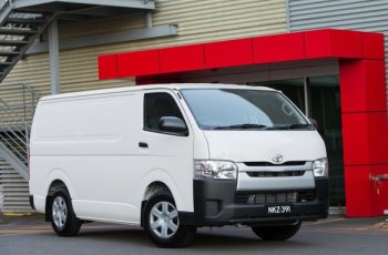 Прошло обновление автомобиля Toyota HiAce Прошло обновление автомобиля Toyota HiAce
