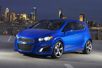 Китайский Chevrolet Aveo прошел фейслифтинг Китайский Chevrolet Aveo прошел фейслифтинг