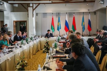 Белоруссия продолжает консультироваться с Украиной относительно таможенных пошлин