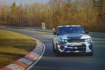 Range Rover Sport SVR был снят шпионами во время тестов Range Rover Sport SVR был снят шпионами во время тестов