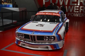 BMW 3.0 CSL показали в Детройте