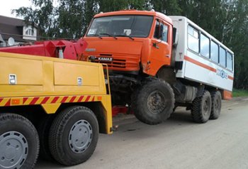 В Сочи начали работать грузовые эвакуаторы